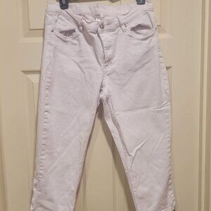 Venus size 10 white capri jeans